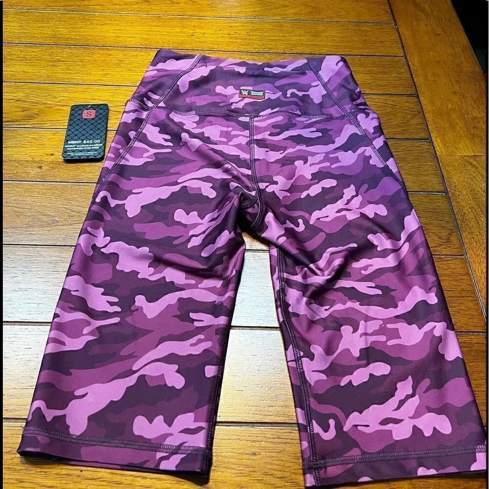 NWT TapOut Bike Shorts Purple & Black Size Small # SS#5